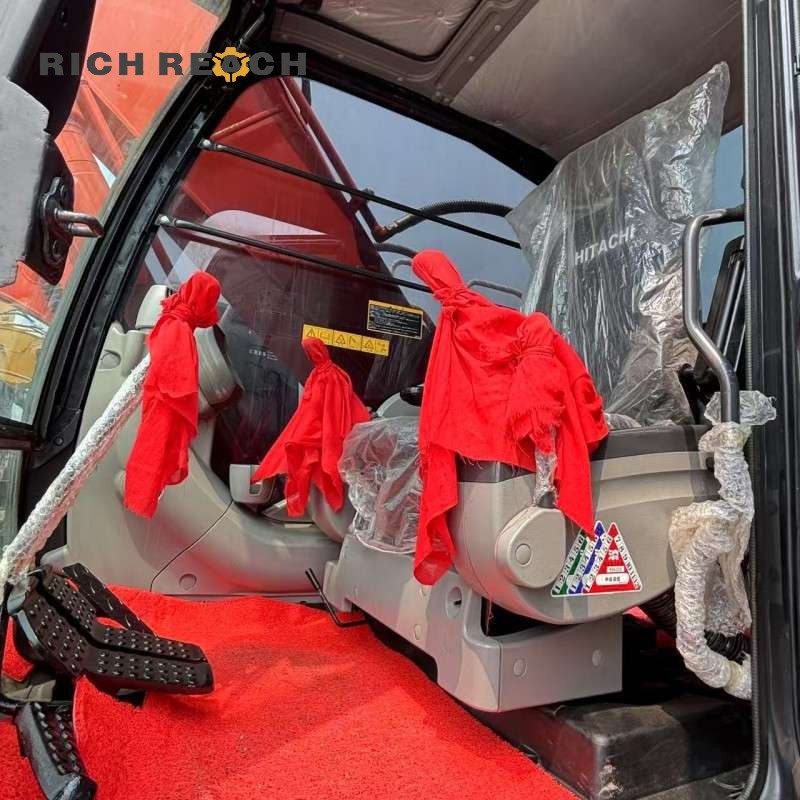 Bucket attachment of a 2015 Hitachi ZX200-3 second-hand excavator, $20,833 for sale
